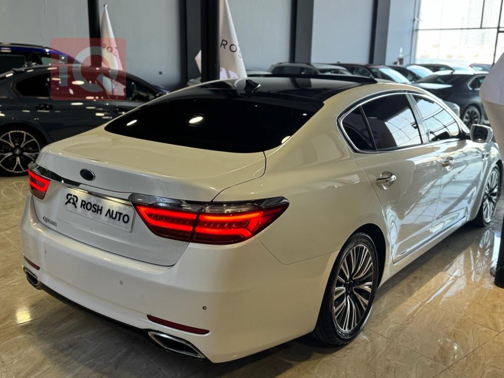 Kia Quoris